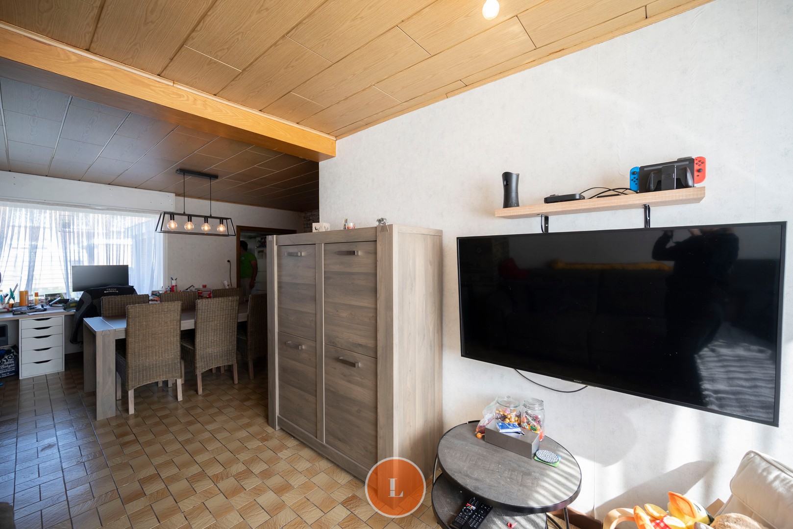 Deels te renoveren gezinswoning met 3 slaapkamers en garage. - foto 4