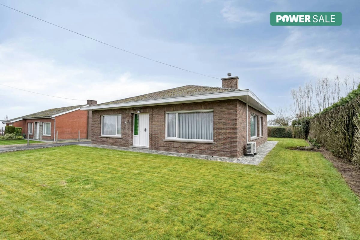 Maison de plain-pied à vendre à Vlamertinge sur 873m² - photo 1