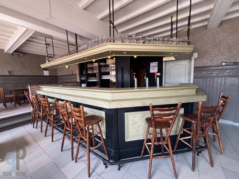 Handelspand met koer en grote garage - foto 5