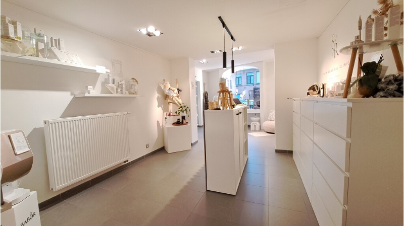 Instapklare handelruimte te huur in de Moerkerkse Steenweg in Sint-Kruis Brugge - foto 4