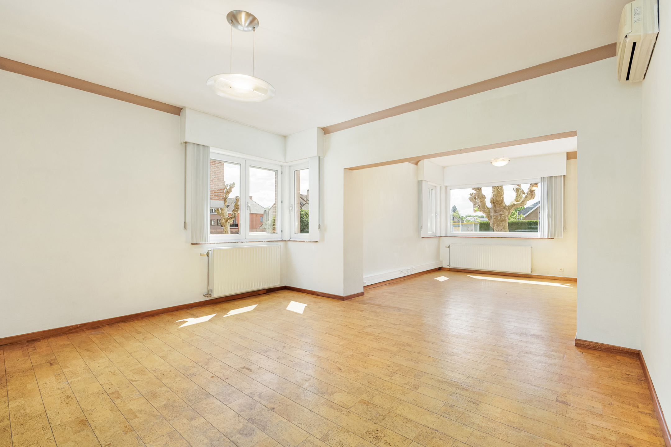 Charmante driegevelwoning met garage - foto 4