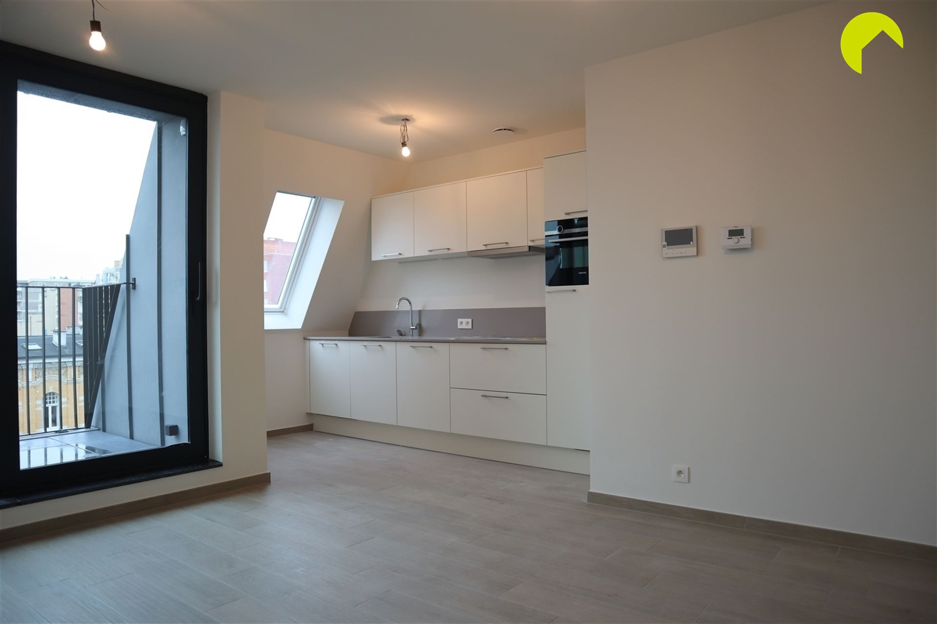 Luxueus afgewerkt duplex appartement te Berchem! - foto 4