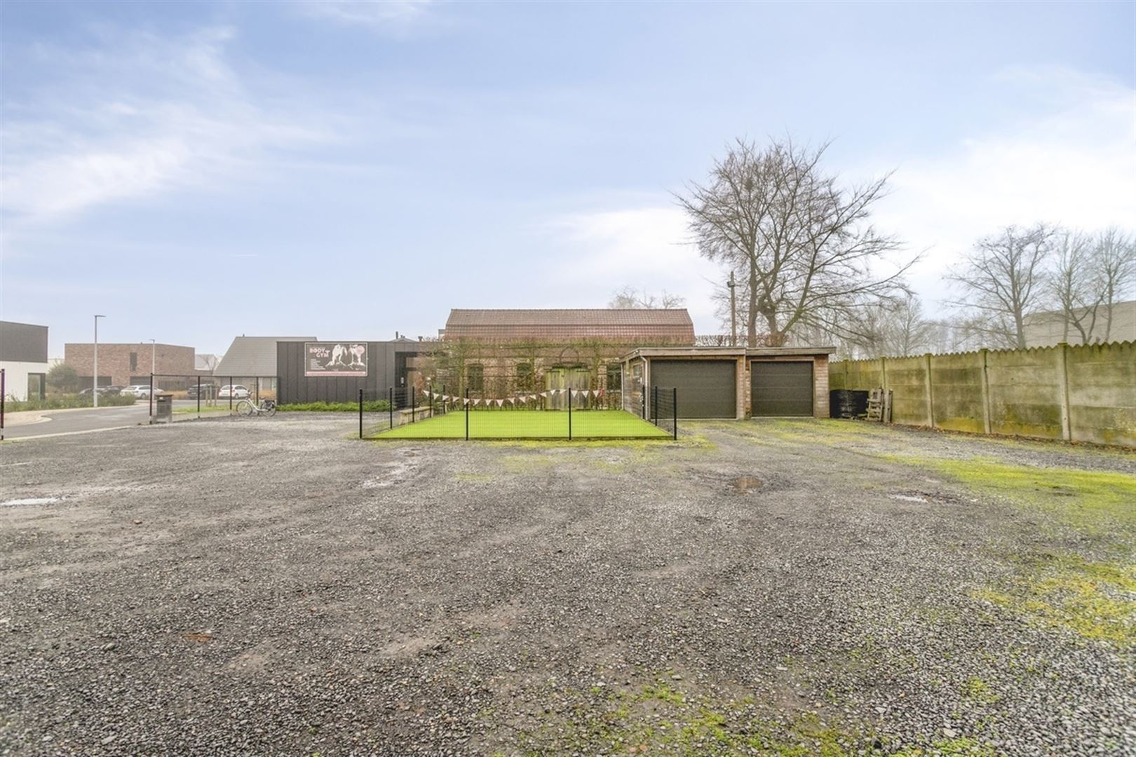 Commercieel gebouw met woonst - foto 4