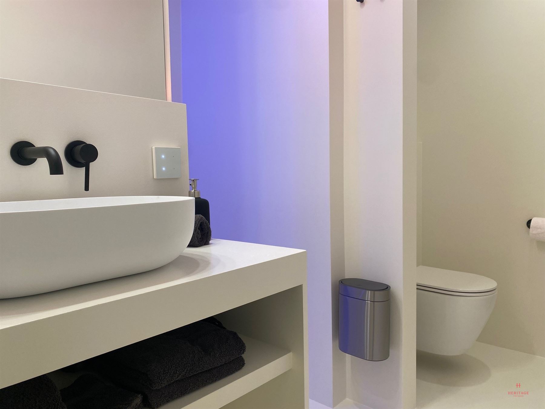 Modern, bemeubeld appartement vlakbij de zeedijk te Oostende - foto 5