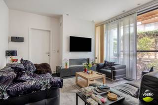 Op de eerste verdieping van het prestigieuze woonproject De Eenhoorn, in het rustige binnengebied, vinden we dit instapklare appartement met...