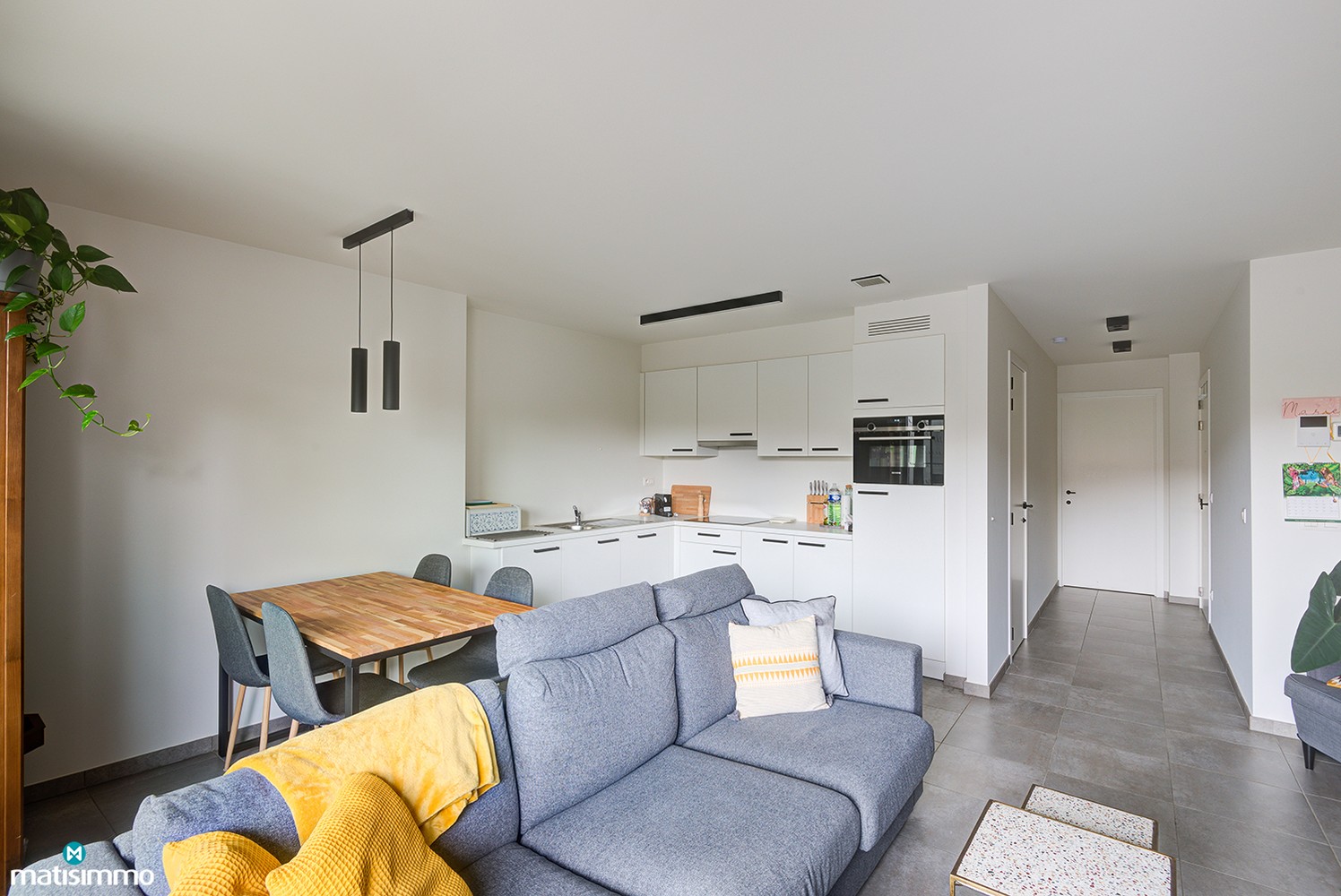 INSTAPKLAAR APPARTEMENT MET ZONNEPANELEN, AUTOSTAANPLAATS EN KELDERBERGING IN DE STADSKERN VAN TONGEREN - foto 5