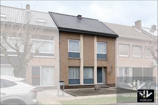 TROEVEN: * Meest gezochte AAA-locatie van Hasselt * Kindvriendelijke omgeving op een boogscheut van het centrum, stadspark, scholen,... * Ruime...