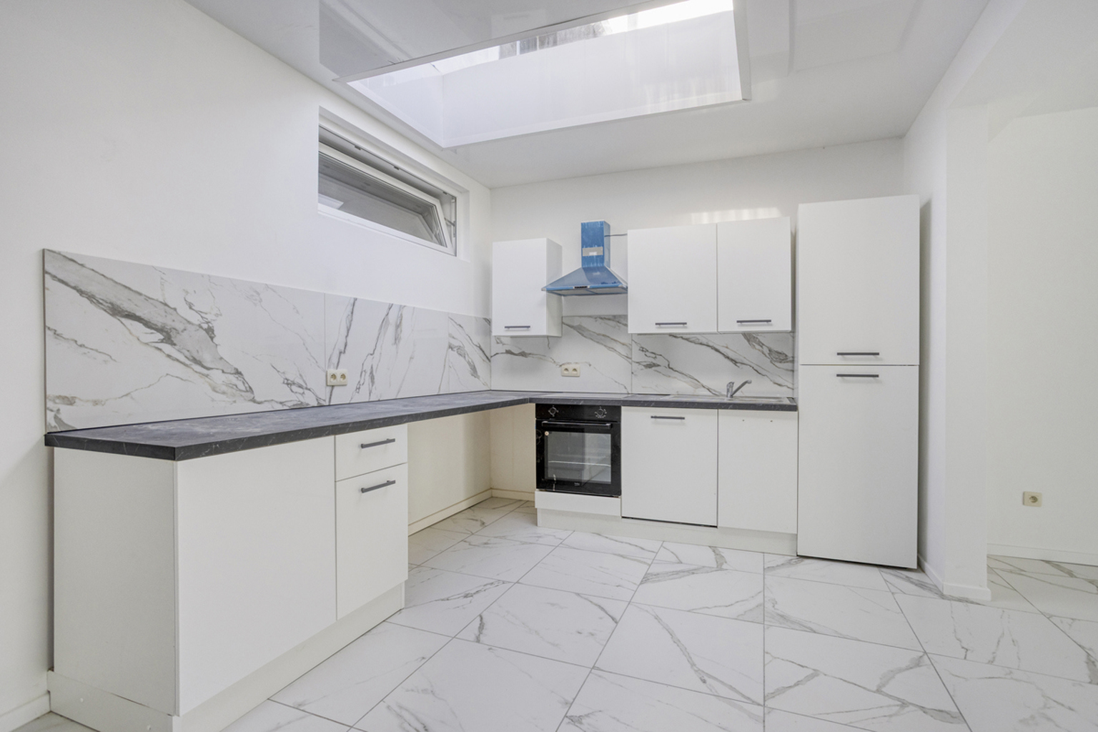 Volledig gerenoveerde gesloten bebouwing te Drogenbos - foto 5