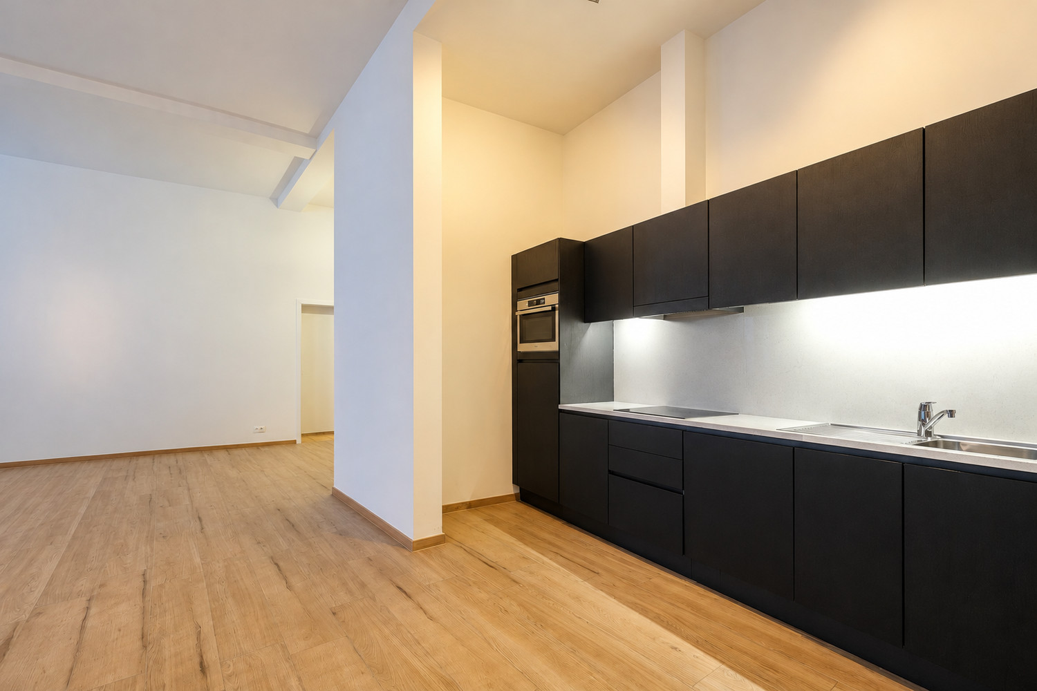 Appartement à louer à Anvers avec 2 chambres - photo 4