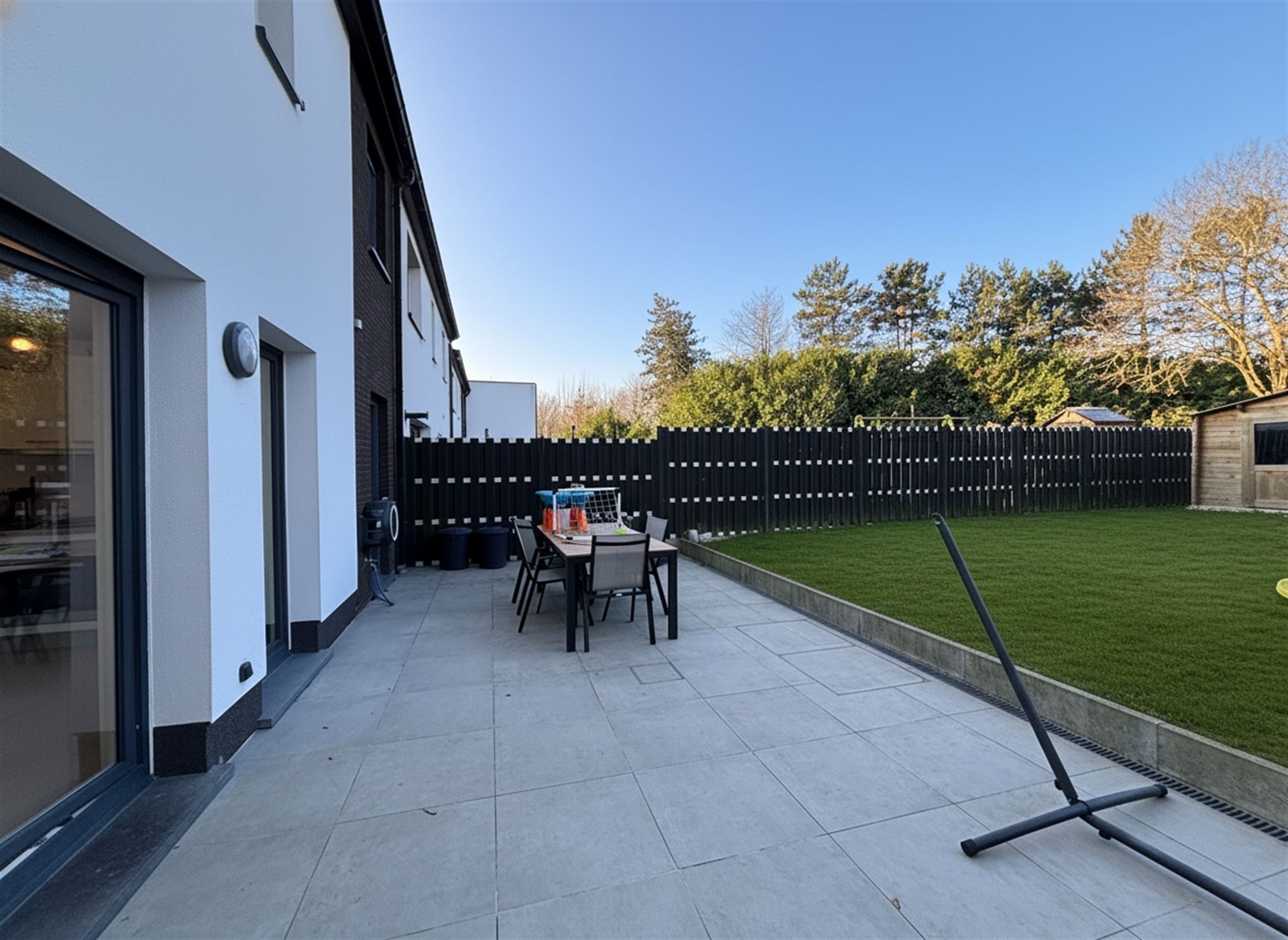 SOUS OPTION Jolie maison comme neuve avec jardin - photo 2