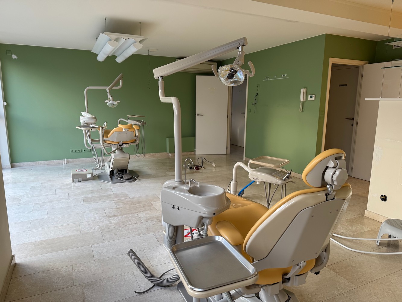 Binnen de grote ring, comfortabel appartement met autostandplaats en ruime kelder. - foto 5