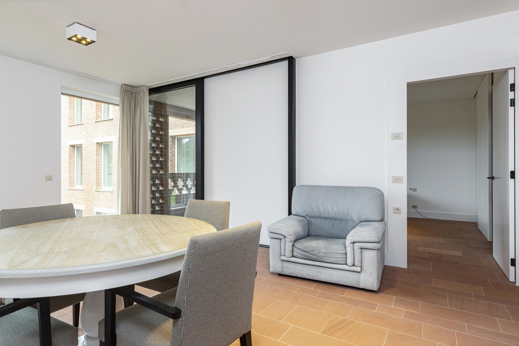 Ruime assistentiewoning met twee slaapkamers op topligging - foto 5