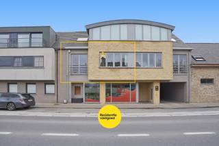 KIJKDAG ZATERDAG 23/05 VAN 09U TOT 11U! (graag vooraf inschrijven)Recent appartement met privatieve tuin (346m²) en ruim terras (40m²) in het centrum...