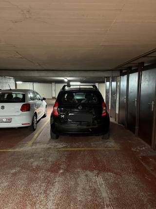 Vilvoorde: ondergrondse staanplaats te koopIn het hart van Vilvoorde bieden wij deze ondergrondse staanplaats aan, ideaal voor wie op zoek is naar...