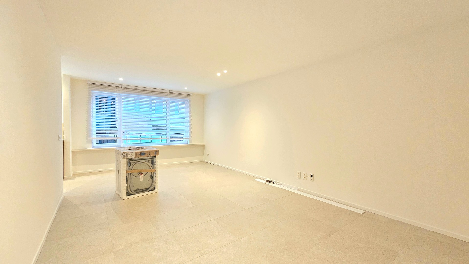 Totaal vernieuwd appartement met alle voorzieningen - foto 3