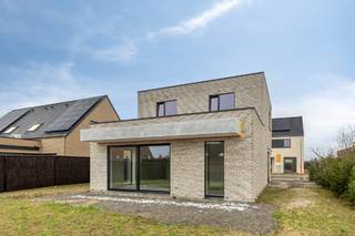 House for sale in Roeselare