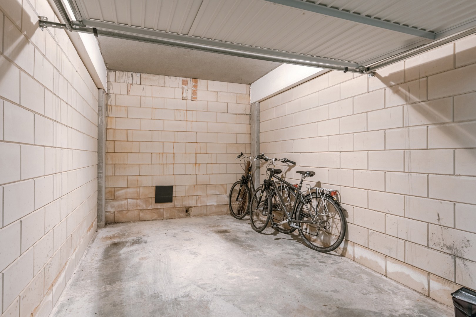 Garage for sale in Zeebrugge - photo 2