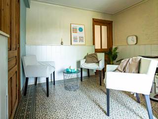 VERNIEUWDE EENGEZINSWONING MET PRACHTIGE TUIN. De aangename sfeer die het vlakbij gelegen kerkplein van het landelijke ZARLARDINGE uitstraalt,...