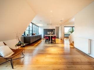 Dans le quartier des Trois Couleurs, lumineux penthouse de ± 206m² bruts (selon PEB) avec splendides terrasses de plus de 100m² dans une...
