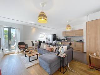 TREVI BRABANT biedt u in het centrum van Waterloo, omgeven door winkels en openbaar vervoer, dit lichte appartement van ±72 m² woonoppervlakte...