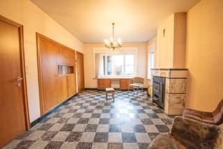 In de Stijn Streuvelsstraat 33 te Waregem bevindt zich deze halfopen bebouwing met uitstekende ligging, gelegen in een rustige en gegeerde buurt,...