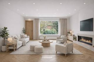 Op een uitstekende locatie te Bonheiden bevindt zich deze ruime woning met 2 slaapkamers op een mooi perceel van 912 m². U geniet hier van een rustige ligging, toch in de nabijheid van winkels, scholen, openbaar vervoer en belangrijke invalswegen.<br /><br />We betreden de woning via de leefruimte. Deze geniet van veel lichtinval en kunt u inrichten met een gezellige zithoek en een aparte eetplaats. Hierlangs bereiken we de lichtrijke veranda en de keuken, dewelke is voorzien van de voornaamste toestellen. U beschikt verder op het gelijkvloers nog over een badkamer met douchebad, toilet en lavabo, 2 slaapkamers, een berging en een inpandige garage. In de ruime en goed georiënteerde tuin kunt u steeds in alle rust en privacy genieten van het mooie weer.<br />Tot slot kan u via een achterliggende weg nog een 2de garage bereiken. <br /><br />U bent verplicht om deze woning binnen de 5 jaar na aankoop grondig energetisch te renoveren tot minimum EPC-label D. <br /><br />Dit is een uitstekende opportuniteit als u op zoek bent naar een ruime woning op een mooi perceel te Bonheiden. Contacteer ons voor meer informatie op 0479 13 63 69 of neem een kijkje op www.boonstravastgoed.be . <br /><br />Bijzonderheden:<br />- Lichtrijk<br />- Gelijkvloers<br />- Perceel = 912 m²