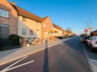 Op een uitstekende locatie, op slechts enkele minuten van het centrum van Roeselare, op wandelafstand van het Mammoetcenter en vlak bij de...