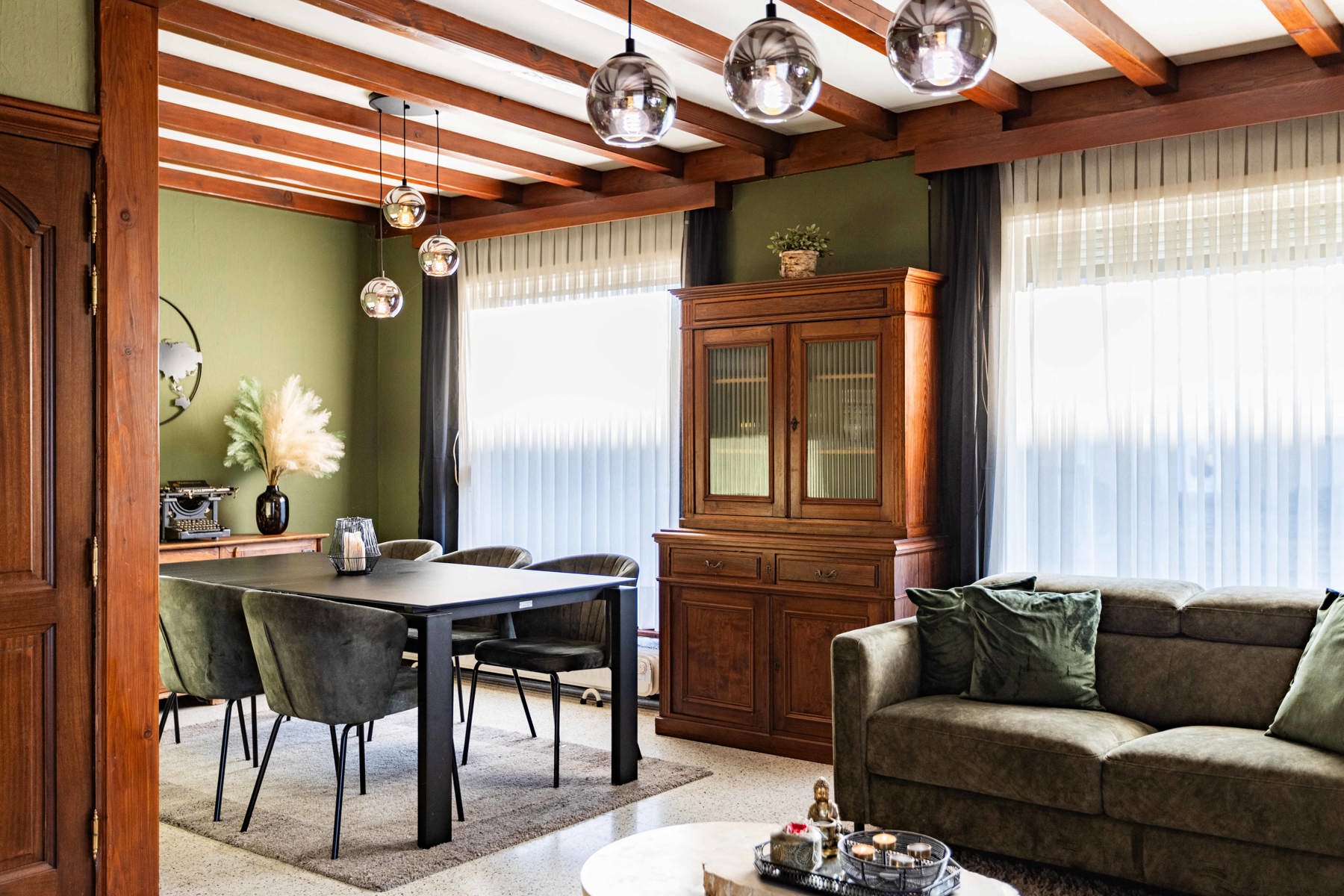 Bungalow met 3 kamers op een rustige locatie in Ternat  - foto 4