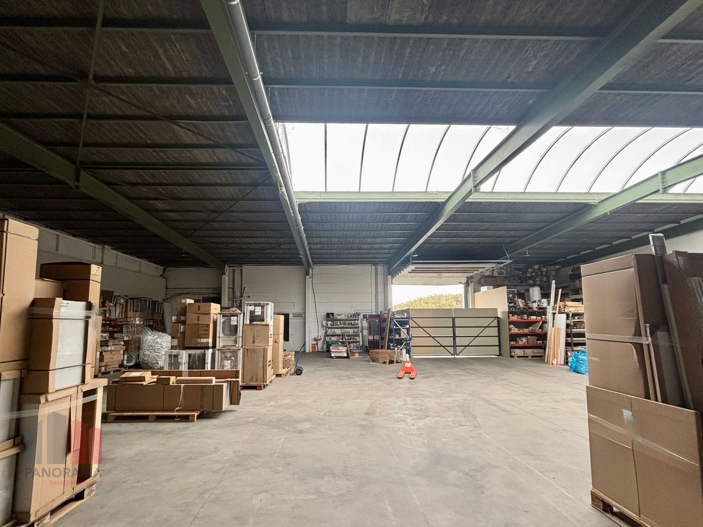 650 m² gerenoveerd magazijn met 70 m² multifunctionele ruimte - foto 3