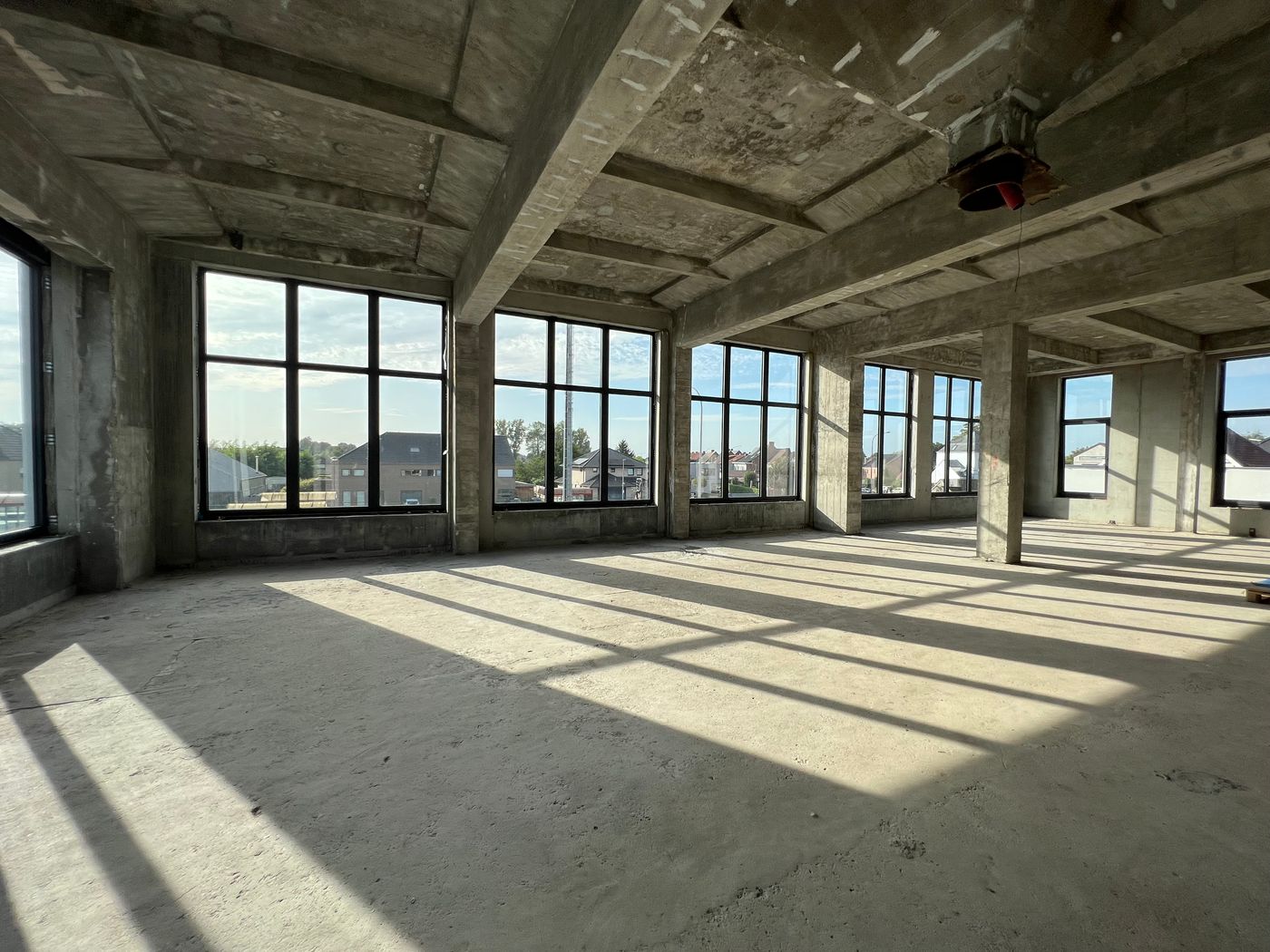 280 m² nieuwbouw kantoren met terras in authentiek gebouw - foto 4