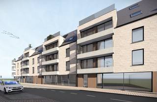 OPEN KIJK MOMENT - VOORTAAN ELKE ZATERDAG VAN 10U TOT 12U!<br />VEURNE: Nieuwbouwresidentie <strong>THE BRIDGE</strong> op enkele stappen van het bruisende centrum van Veurne, 17 appartementen met 2 of 3 slpks, op topligging!<br />Op de mooie hoekligging van de Ooststraat en de Sasstraat rees de nieuwbouwresidentie THE BRIDGE enige tijd terug uit zijn fundamenten. Qua ligging zit je echt op korte wandelafstand van de Grote Markt, Ooststraat, station, alle voorname winkels,... Momenteel wordt er met man en macht gewerkt om van deze residentie een parel in het centrum van Veurne te maken. <br />Het strakke en moderne gebouw bestaat uit een combinatie van een duurzame façadesteen, decoratief verticaal geplaatste houtstijlen en terrassen in architectonisch beton voorzien van een glasbalustrade, m.a.w. tijdloze uitstraling gegarandeerd! <br />Er zijn 17 ruime woonappartementen met 2 of 3 slaapkamers. Het gelijkvloers bestaat uit 3 winkelpanden (die tot 1 grote ruimte omgevormd kunnen worden) en de inrit van de garages. De appartementen worden kwalitatief afgewerkt en dit met inspraakmogelijkheden voor de klant. Speciale aandacht gaat naar de nieuwste normen op gebied van energiezuinigheid, ventilatie en wooncomfort. <br />Elk appartement beschikt over terras(sen) en een grote leefruimte met raampartijen die het daglicht overvloedig laten binnenvallen. Onder het gebouw bevinden zich diverse parkeergarages en het vuilnislokaal. Via een andere straat zijn er tevens nog bovengrondse garages bereikbaar. <br />Aarzel niet en vraag meer informatie zodat U de verschillende mogelijkheden kan ontdekken! 