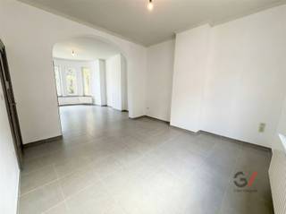 Are you looking for a spacious and light-filled home in the center of Heverlee? This charming home offers an ideal place to live in a quiet area.Upon...