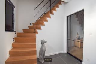 Deze aangename, recente woning bevindt zich in een rustige verkaveling vlakbij de Zeedijk en het commerciële centrum van Wenduine. De woning...