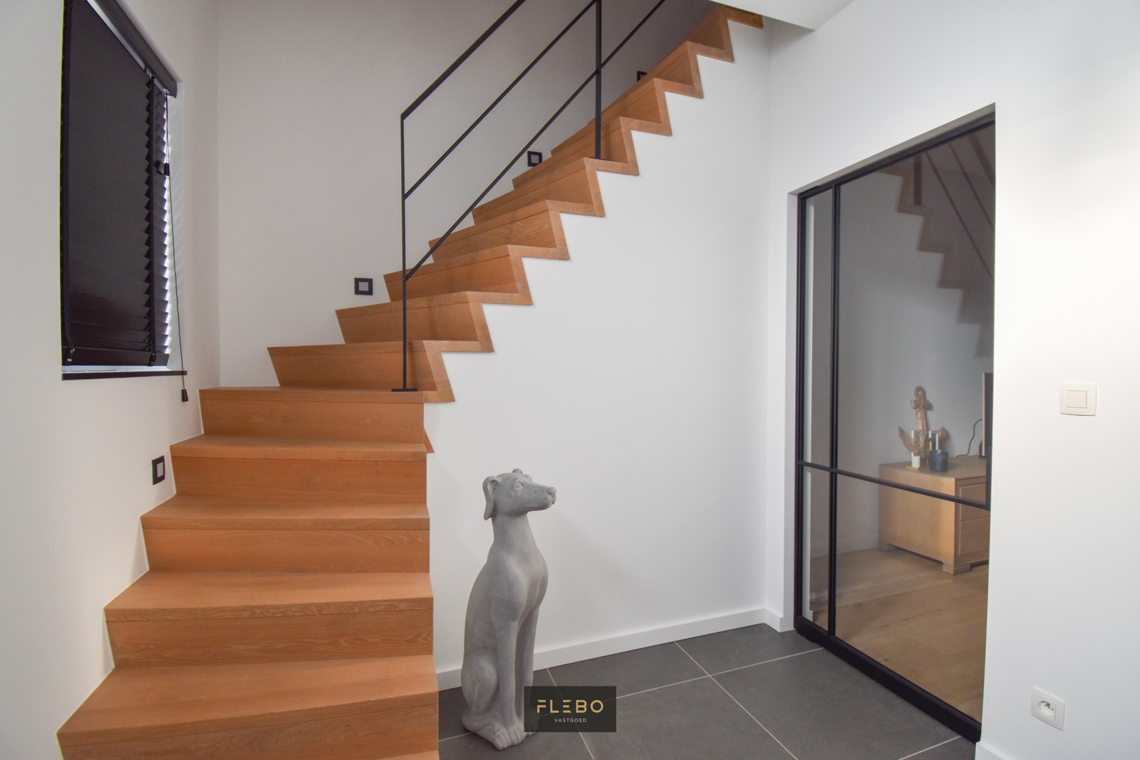 Recente woning met 4 slaapkamers op toplocatie te Wenduine! - foto 2