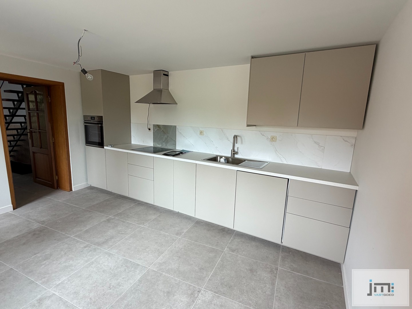 Gerenoveerde woning met tuin - foto 4