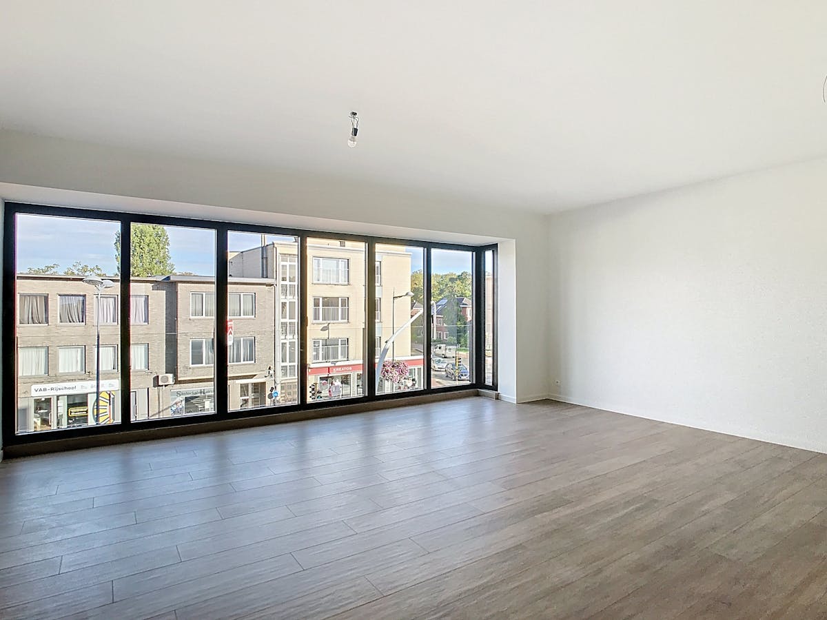 Gerenoveerd appartement te huur in Beveren - foto 4