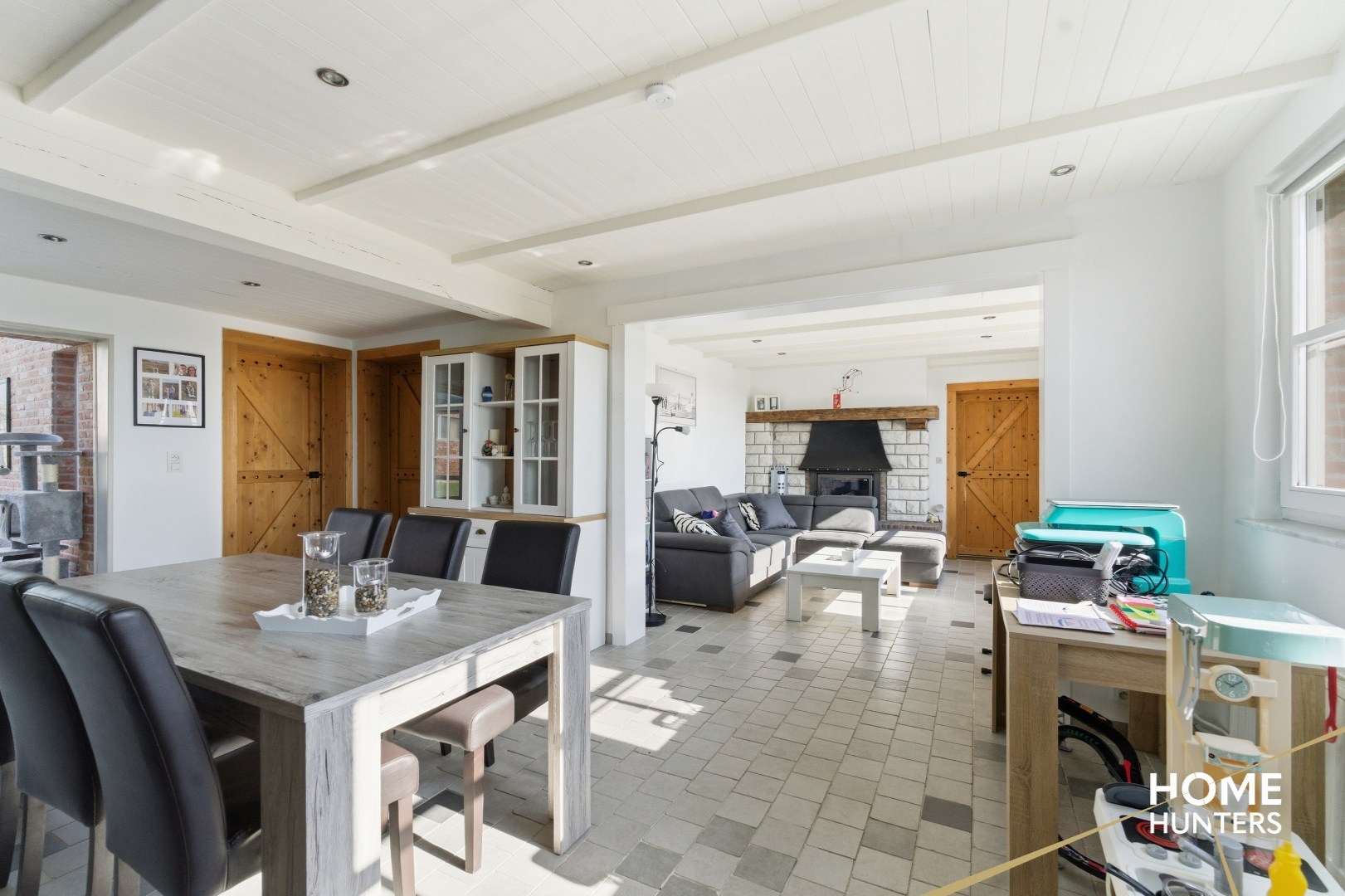 Instapklare hoekwoning in het rustige Leffinge! - foto 4