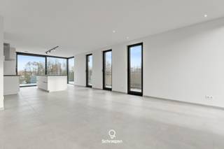 We vinden dit penthouse met 3 slpks en 80m² terras terug nabij Zonhoven-Centrum. Voor meer informatie...