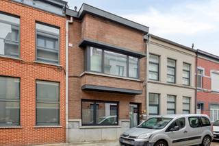 Cet appartement duplex avec terrasse est idéalement situé au centre de Diest et offre une combinaison parfaite de confort moderne et...