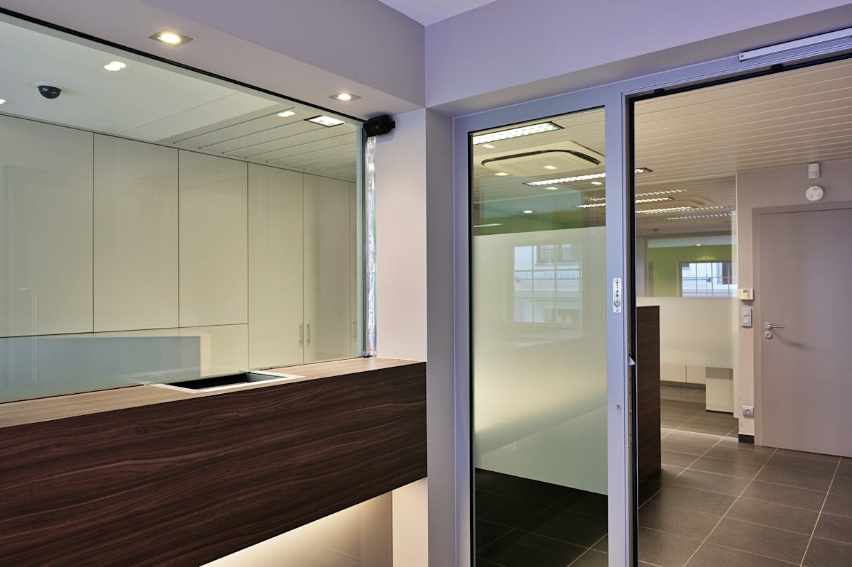 Office/shop (approx. 114 m²) for sale in Heist. - photo 4