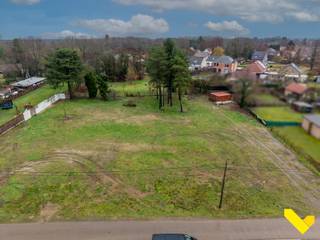 Rustig gelegen bouwgrond voor open bebouwing in MeerhoutIn de Korenbloemstraat te Meerhout bieden wij deze mooie bouwgrond voor open bebouwing aan,...