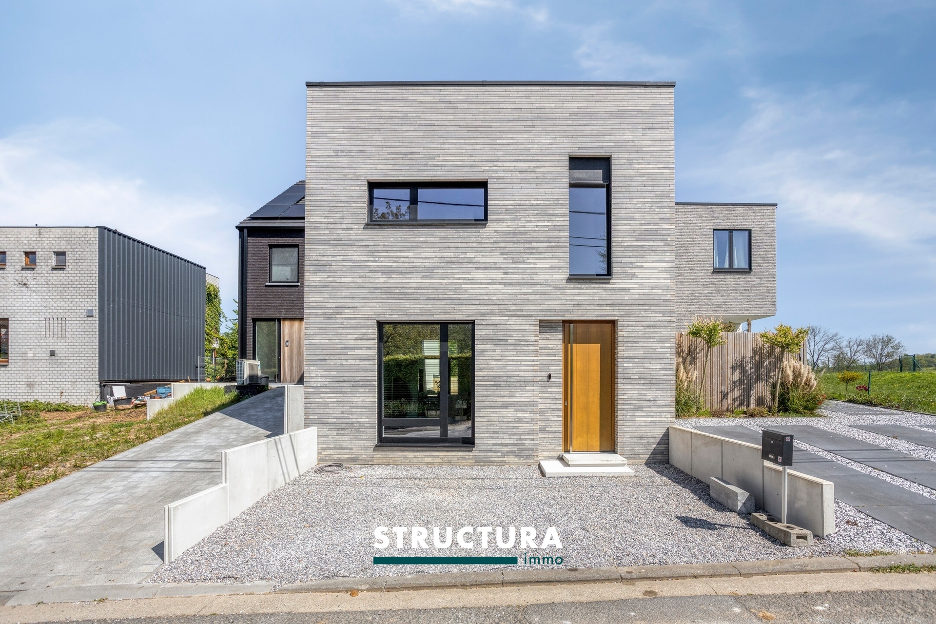 Totaal gerenoveerde woning in rustige, groene omgeving - foto 1