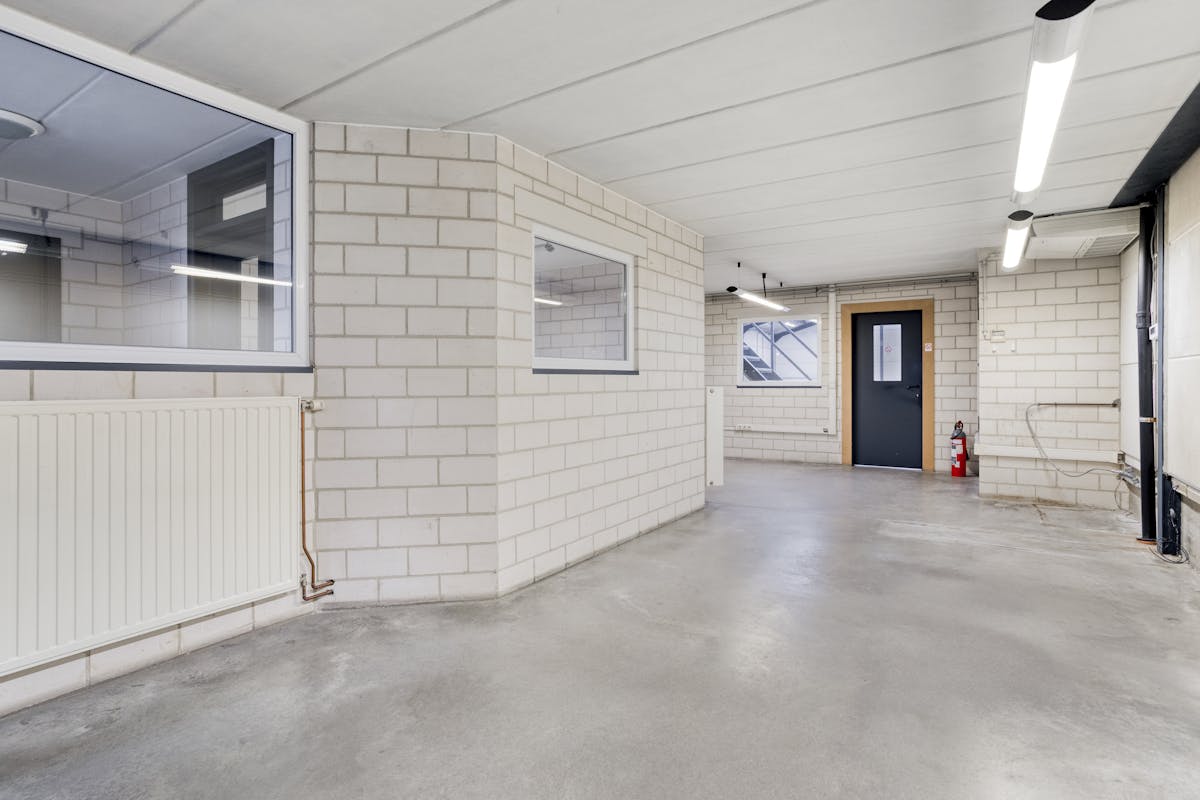 Bedrijfsgebouw (ca. 375 m²) te huur in Aalter - foto 5