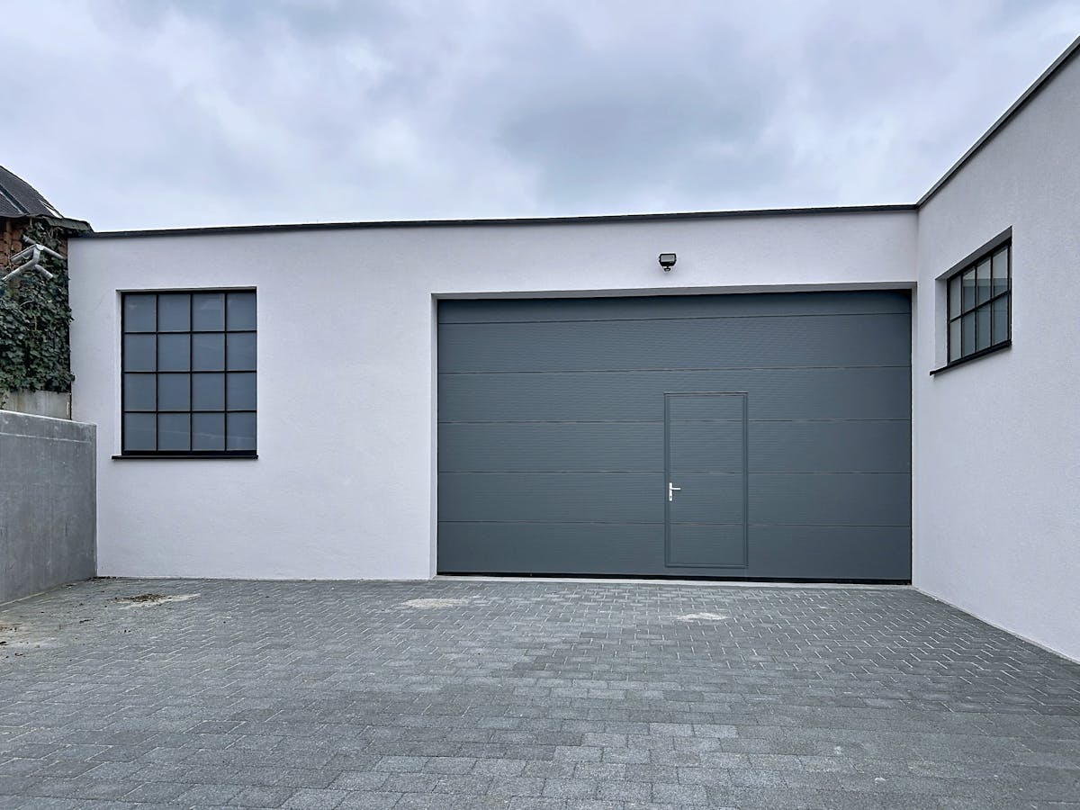 Hangar/entrepôt rénové à louer - photo 3