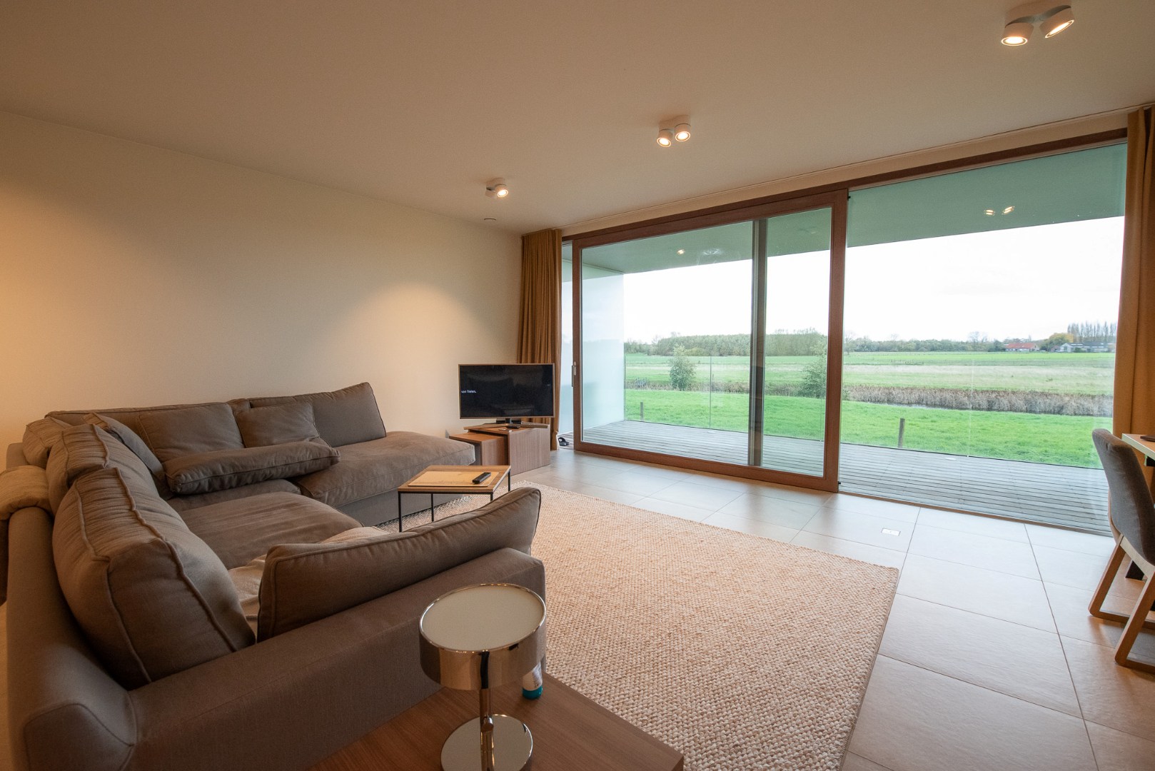 Apartment for rent in Sint-Baafs-Vijve with 2 bedrooms - photo 3