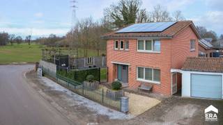 Gezellige en gerenoveerde gezinswoning op een rustige en kindvriendelijke locatie. De woning is gelegen in het gehucht 'Hees' in Bocholt, een...