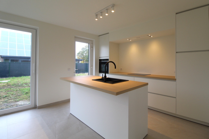 Energiezuinige nieuwbouwwoning te huur in rustige wijk te Sijsele - foto 4