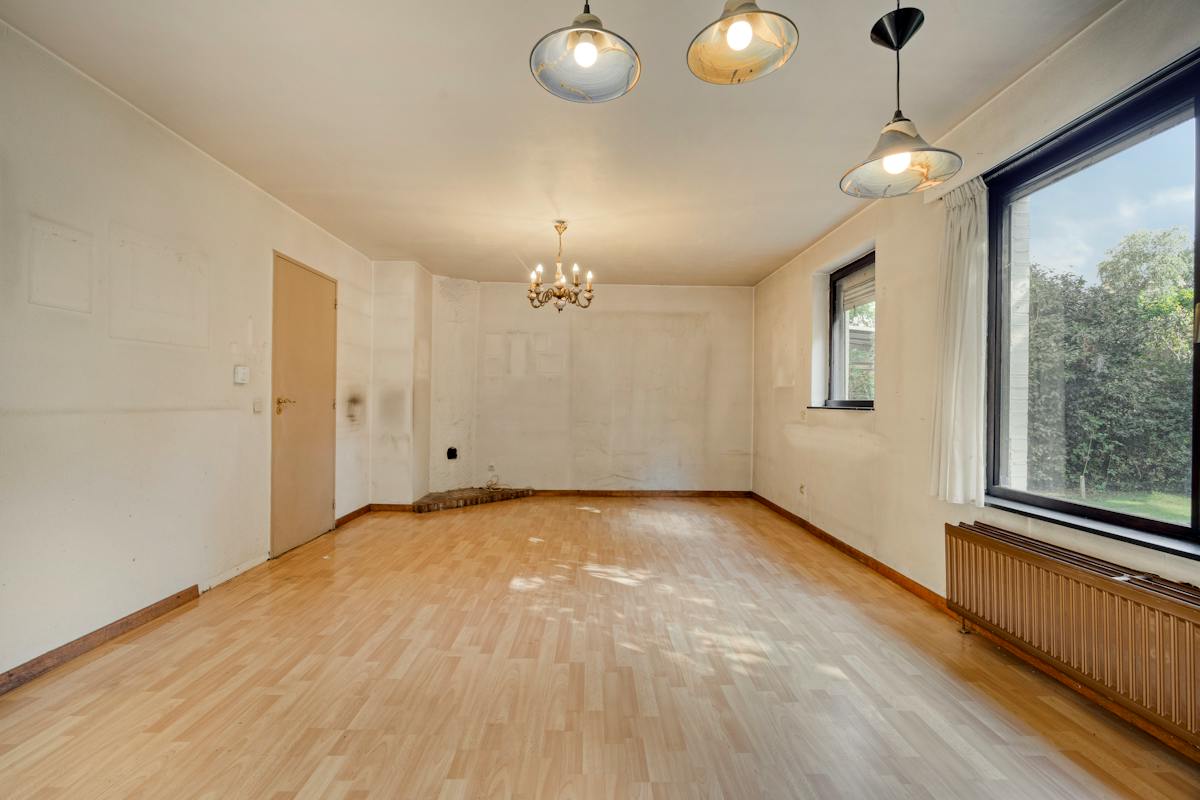 Goed gelegen, te renoveren huis te koop in Lichtaart - foto 5