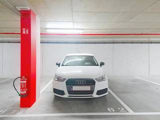 Place de parking souterraine à louer dans la nouvelle résidence « Odrada », Heirweg 1 à Middelkerke. L'espace de stationnement est facilement accessible et facile d'accès en voiture !<br /><br />Dimensions :<br />- largeur : 2,43 m<br />- profondeur : 5,07 m<br /><br />Intéressé ? Contactez-nous pour plus d'informations ou pour une visite sur place !