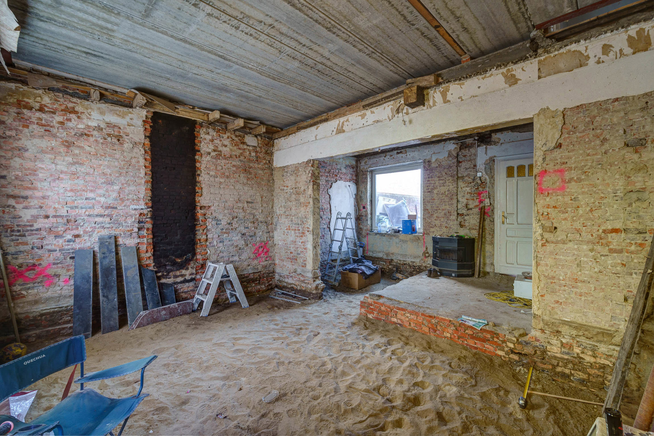 Te renoveren woning met 2 slpk en zolder nabij Balen-centrum - foto 5